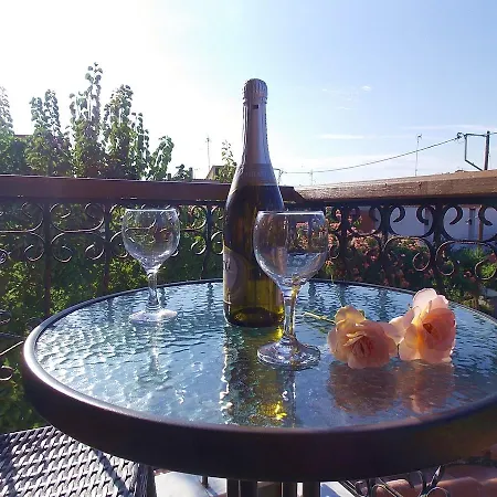 アパート Kentia Skála Marión