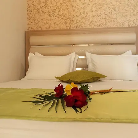 Kentia アパート *